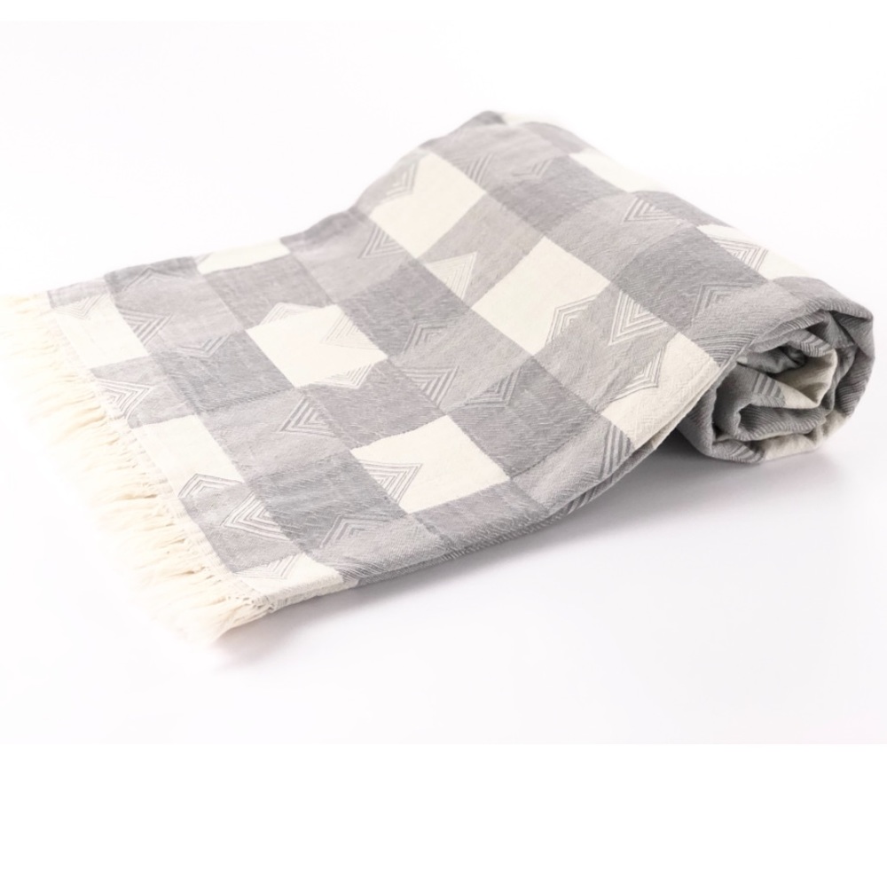 GRAY ELBA THROWS